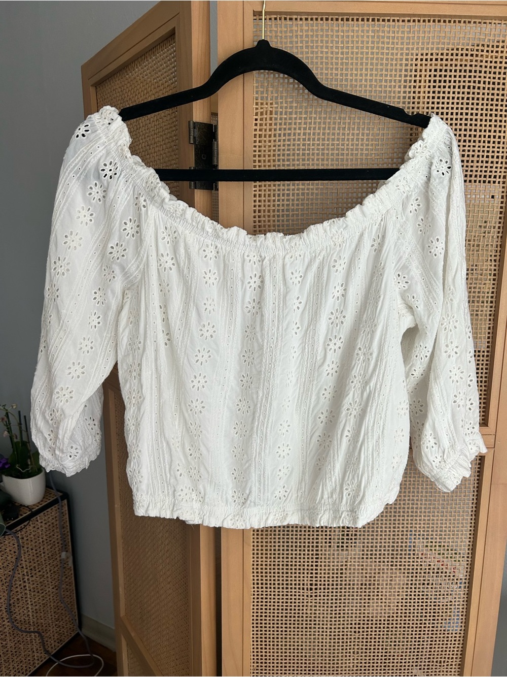 Mason & Belle White Eyelet Off Shoulder Blouse Size L Boho Top